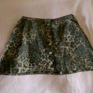 Leopard skirt